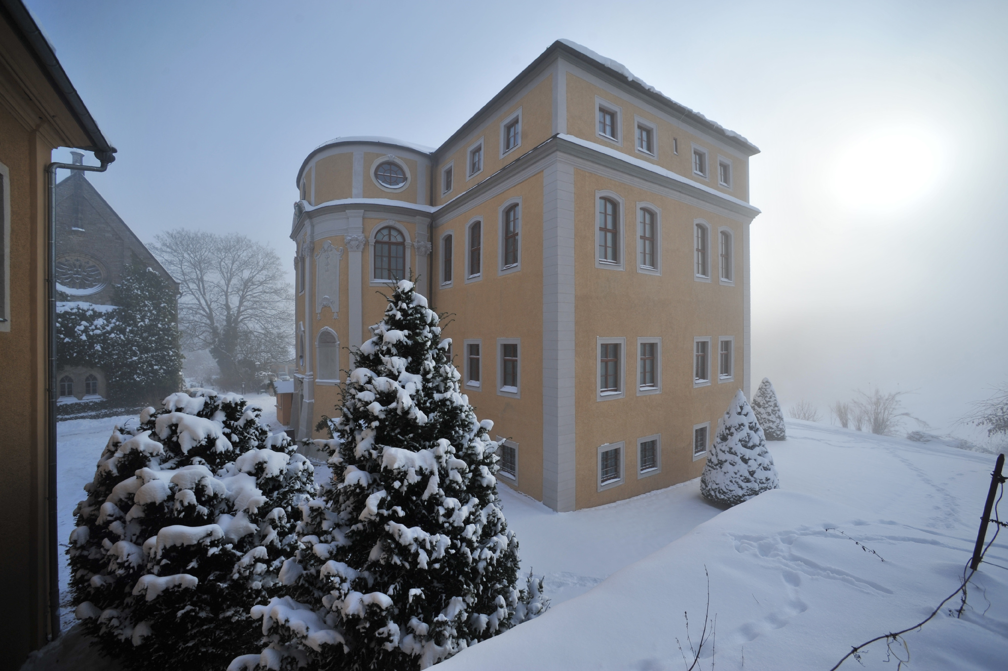 Das Neue Schloss Ettersburg im Winter. Bild: Axel Clemens.