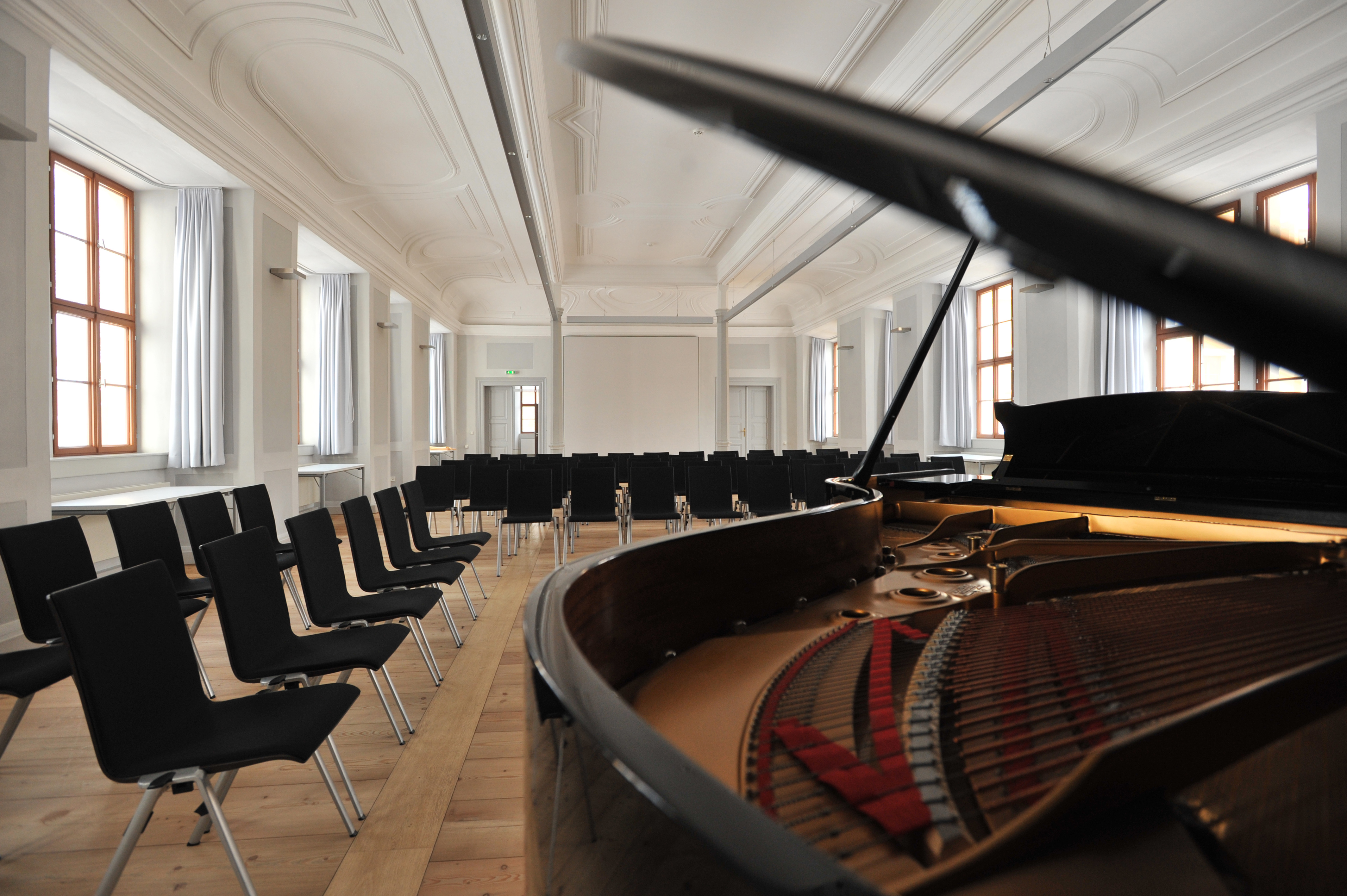 Bachs Konzertort. Der Festsaal im Alten Schloss, seit dem frühen 19. Jahthundert "Gewehrsaal" genannt. Bild: Maik Schuck.