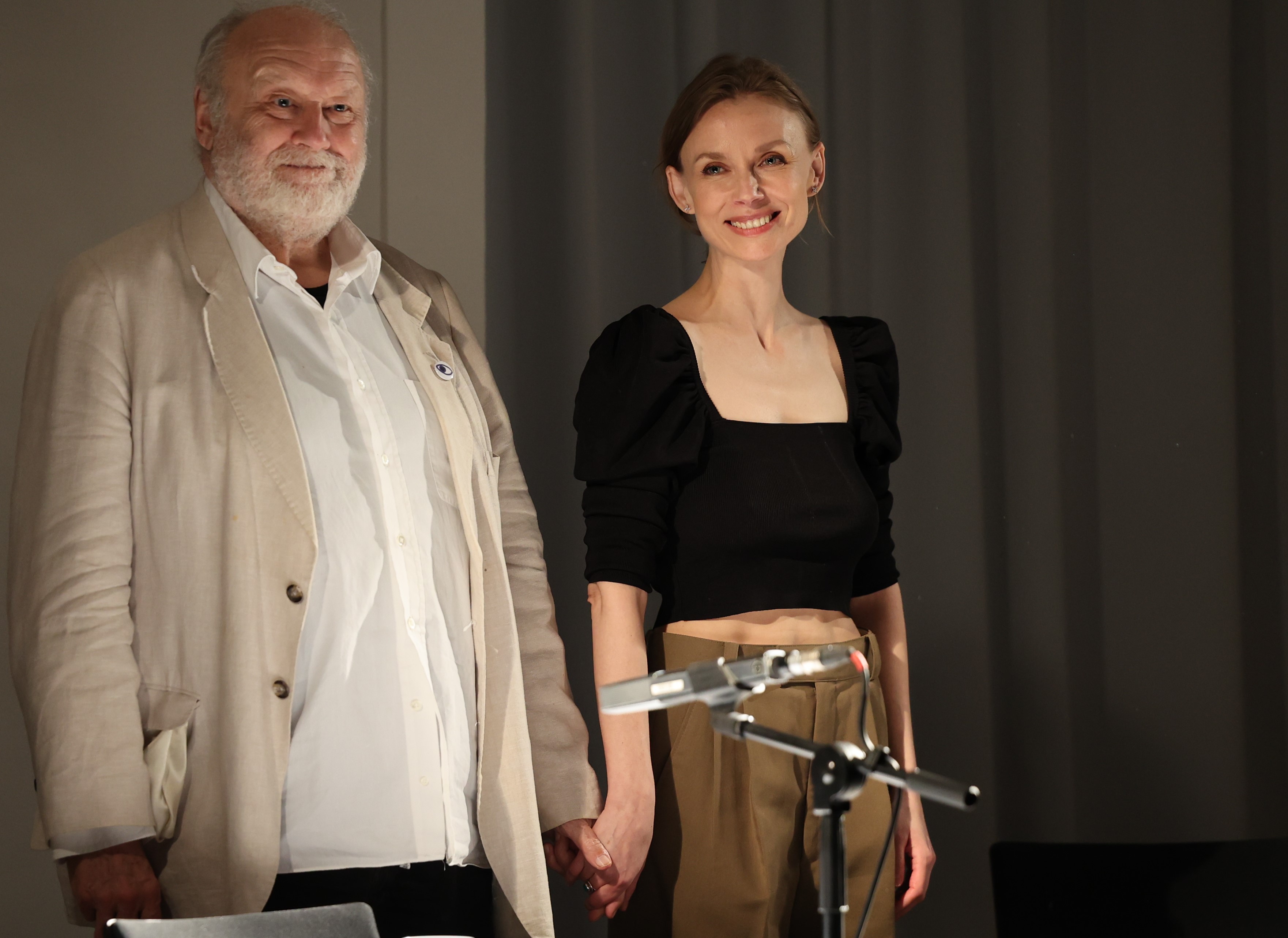 "FAUST oder Das Ewig-Weibliche": Masha Tokareva und Thomas Thieme lesen aus Goethes Tragödie. Eine Produktion von Schloss Ettersburg 2025 ff.